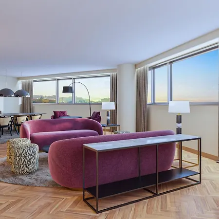 Me By Meliá Hotel 5*