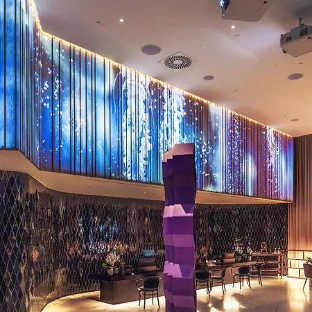 Hotel Me By Meliá 5*