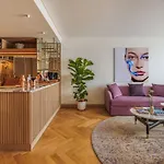 Hotel Me By Melia 5*